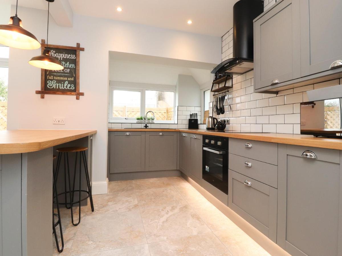 23 Ryden Avenue Villa Cleveleys Bagian luar foto