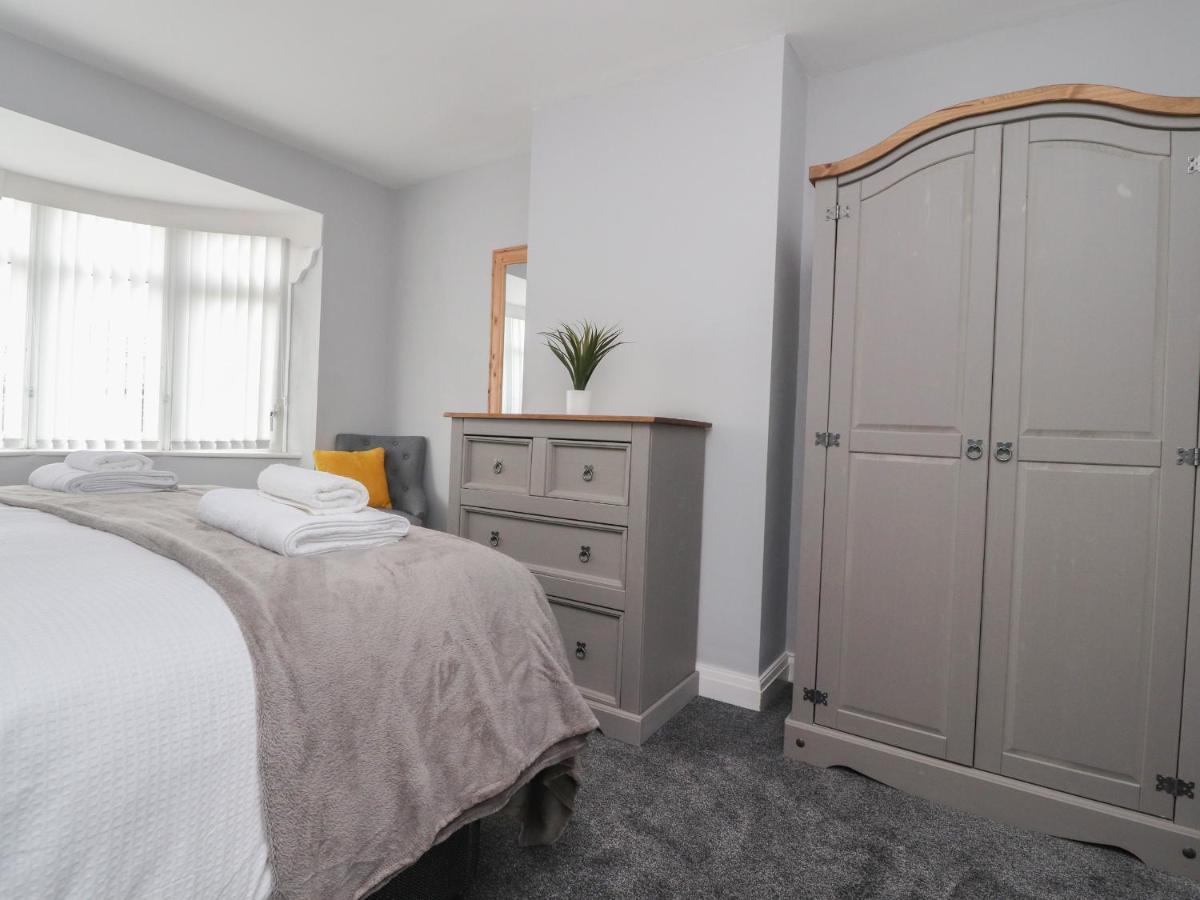 23 Ryden Avenue Villa Cleveleys Bagian luar foto
